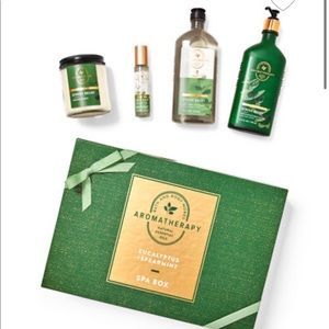 Brand new bath & body works aromatherapy gift set